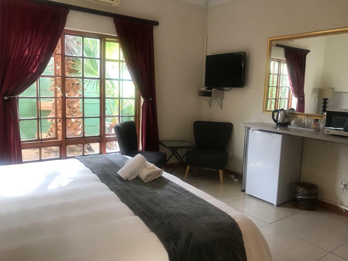 Queenspark Lodge Блумфонтейн Экстерьер фото